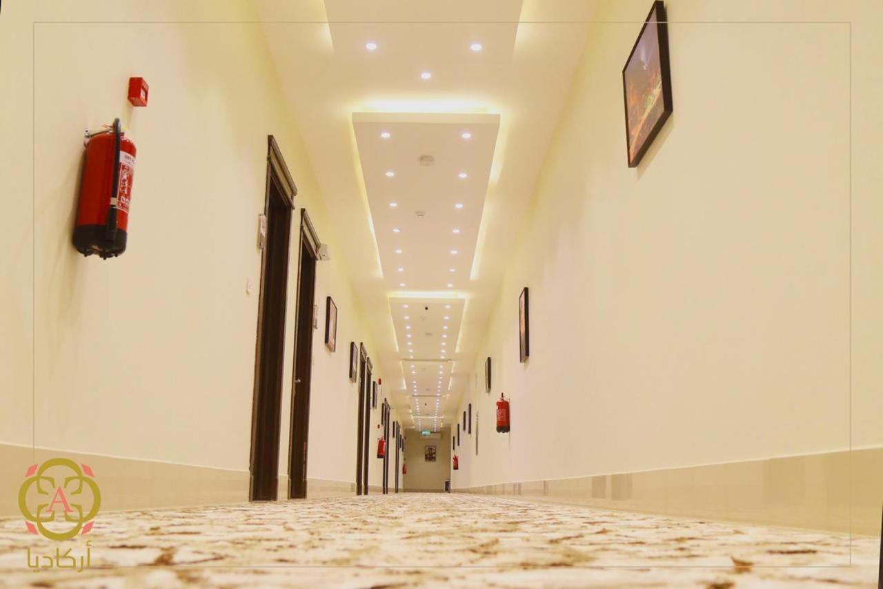 Arcadia Hotel Suites Yarmouk Riad Exterior foto
